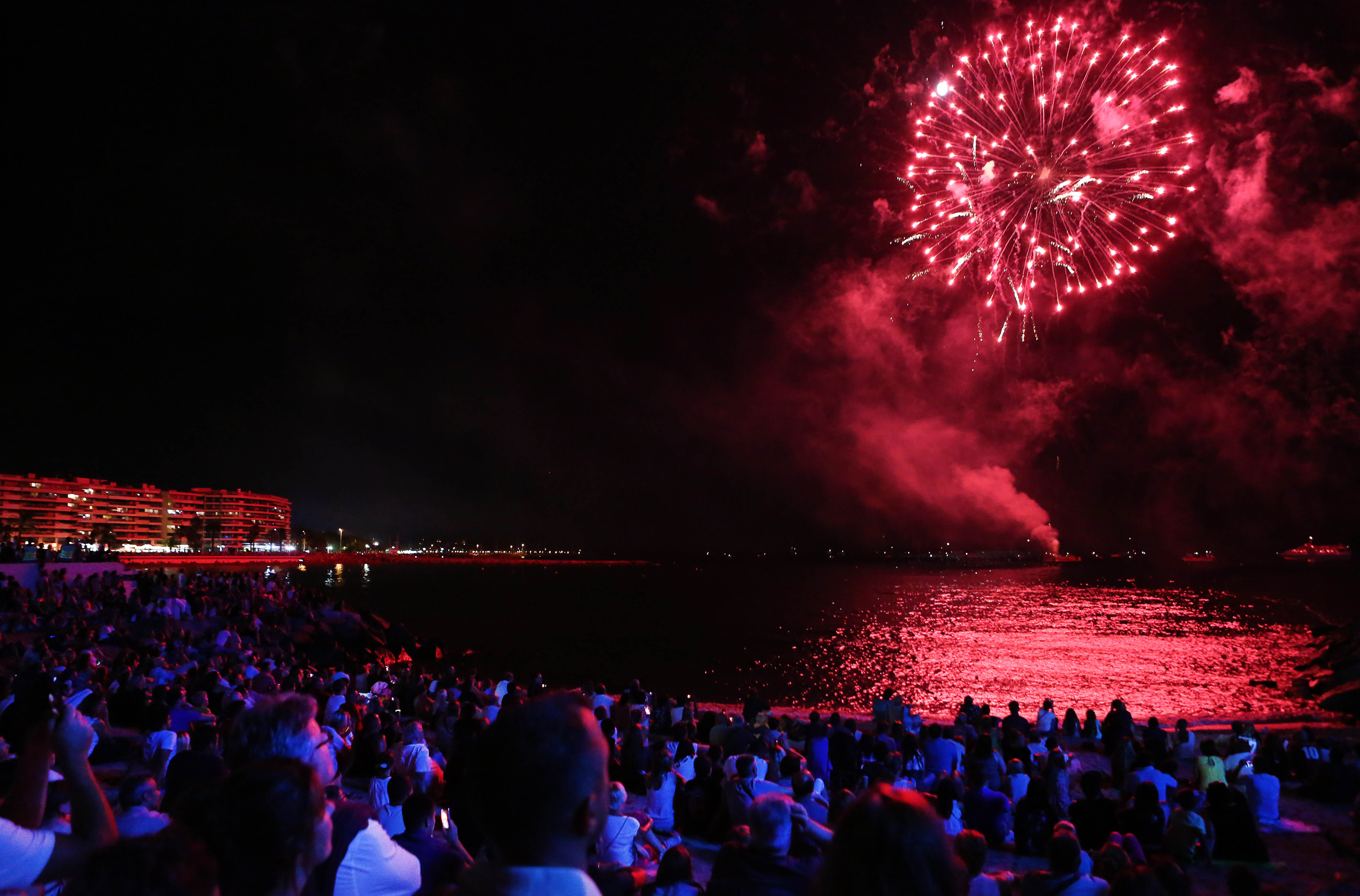 Feu D'artifice 15 Aout Frejus Saint Raphael