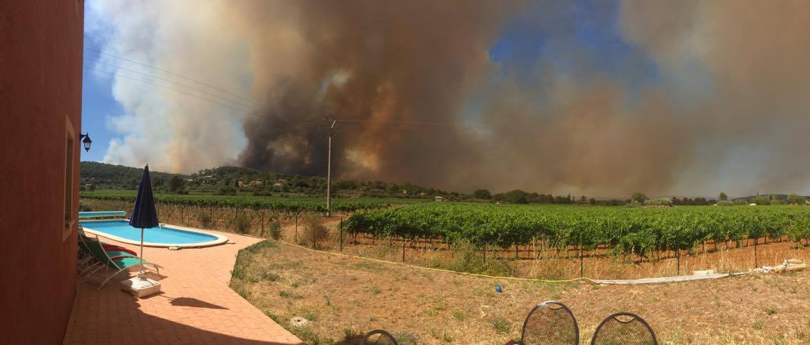 PHOTOS. Les Images De L'impressionnant Incendie En Centre Var - Var-Matin